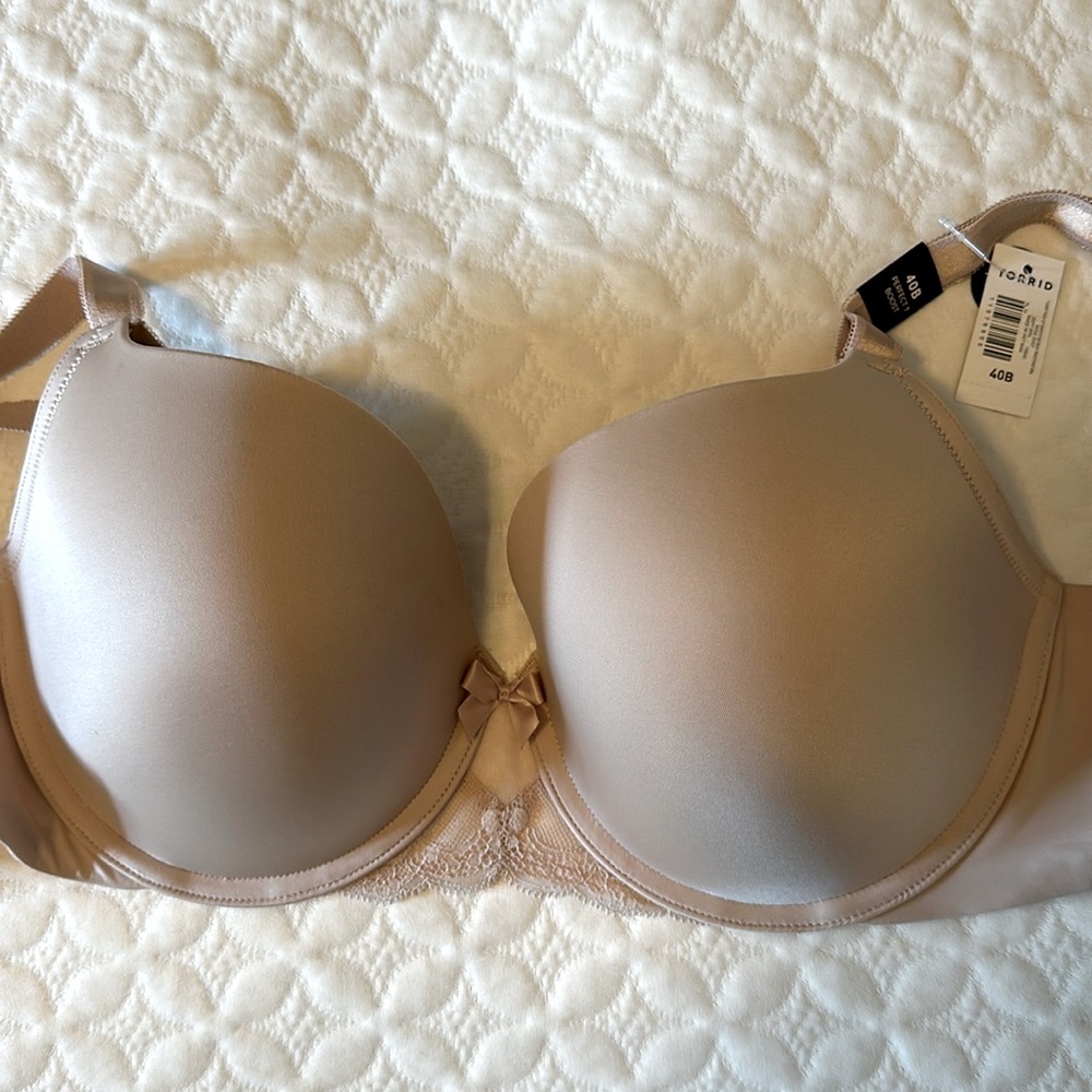 Torrid 360 back smoothing push up bra size 40B NEW WITH TAGS